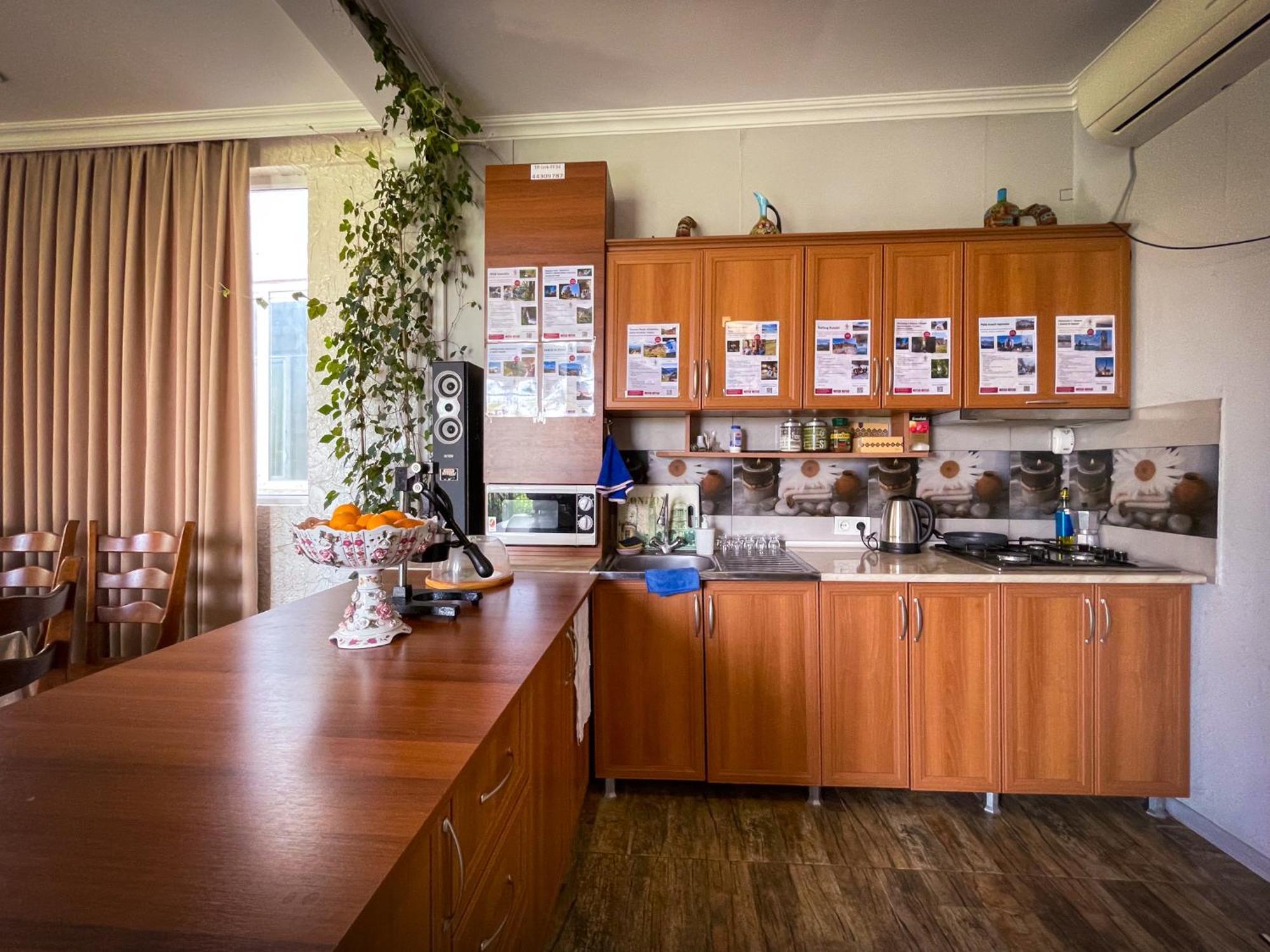 Hostel Kutaisi By Kote Exterior photo